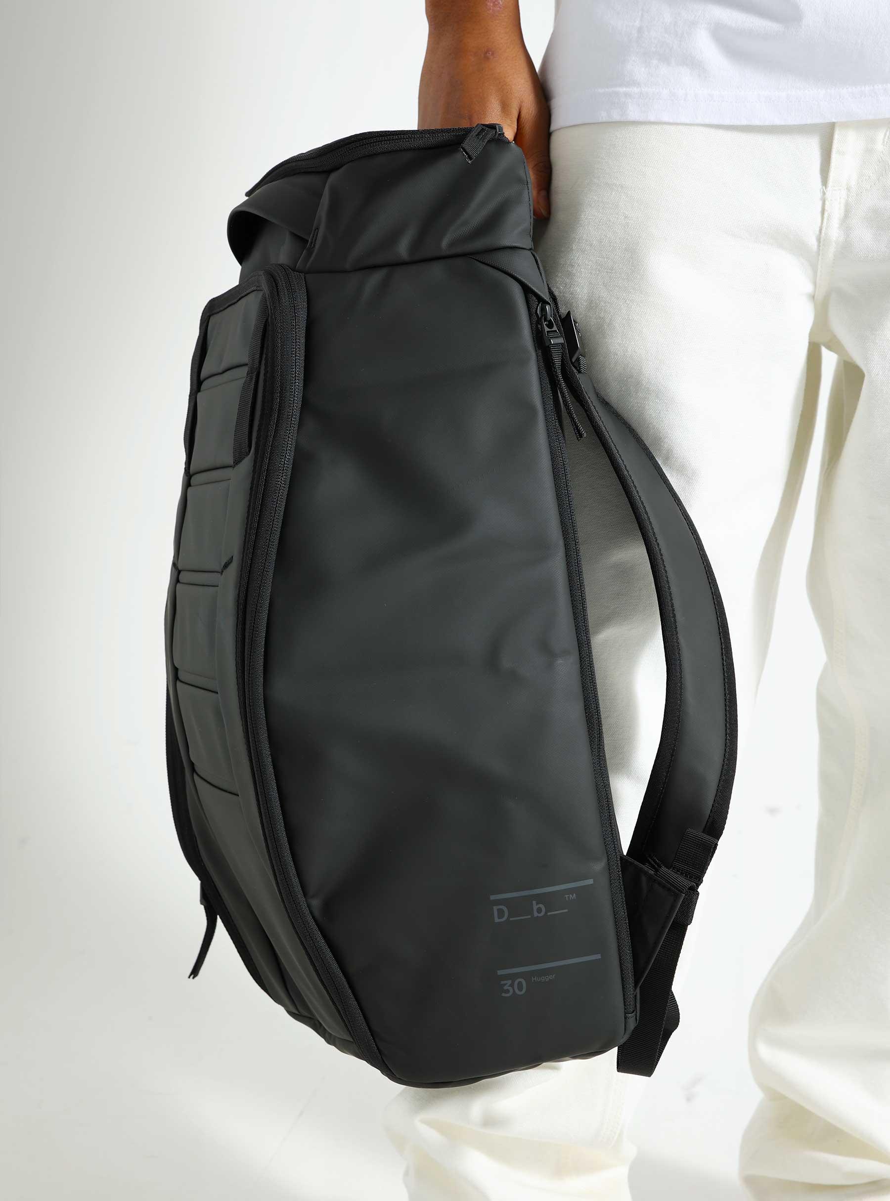 Hugger Backpack 30L Black Out 1000176004901