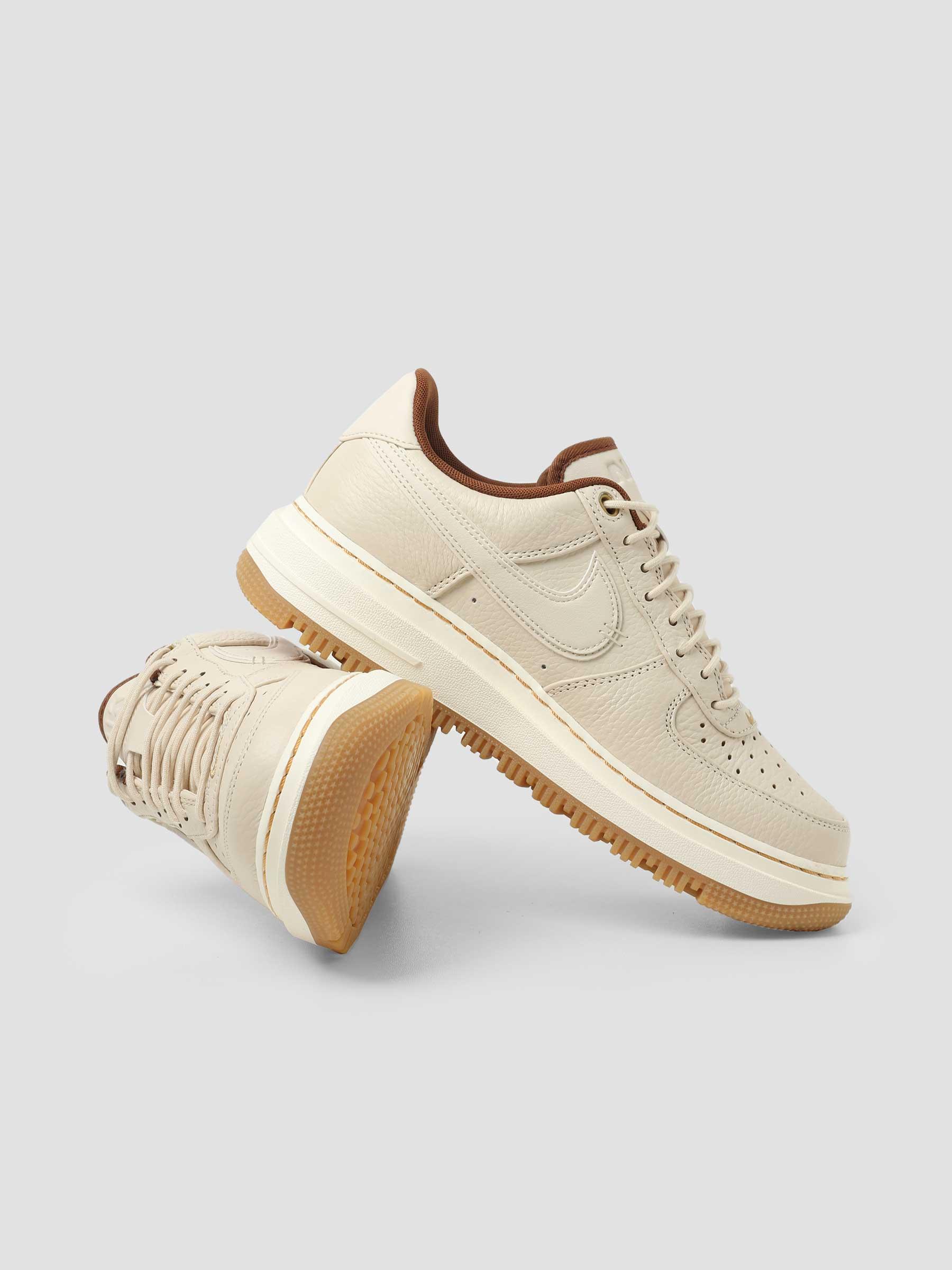 Air Force 1 Luxe Pearl White Pale Ivory Pecan Gum Yellow DB4109-200