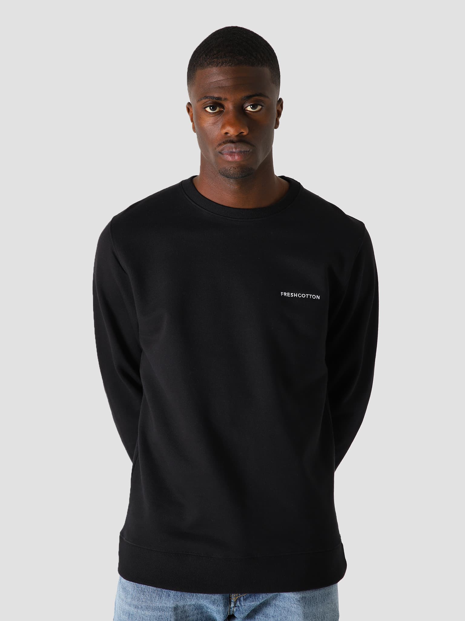 Chest Logo Sweater Black