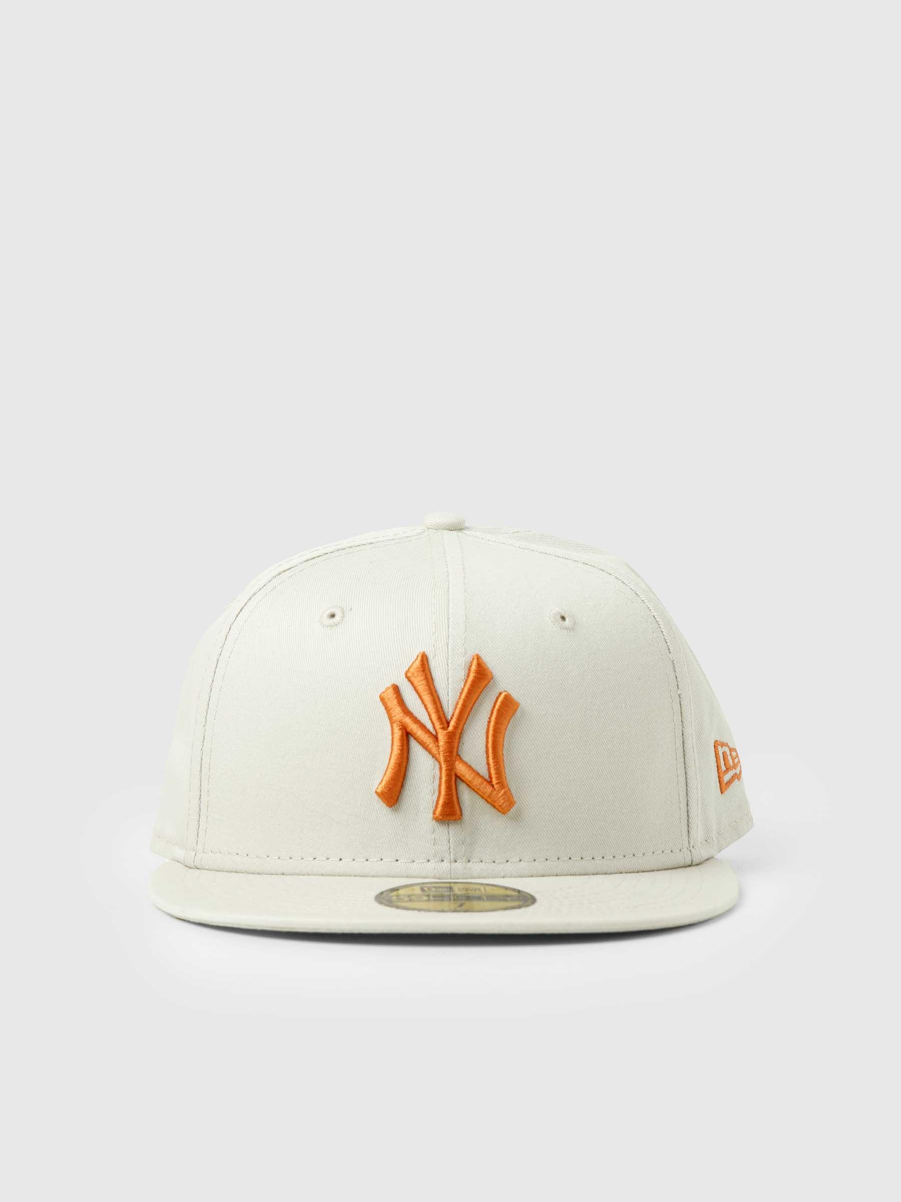 League Essential 59Fifty New York Yankees Stntof 60240538