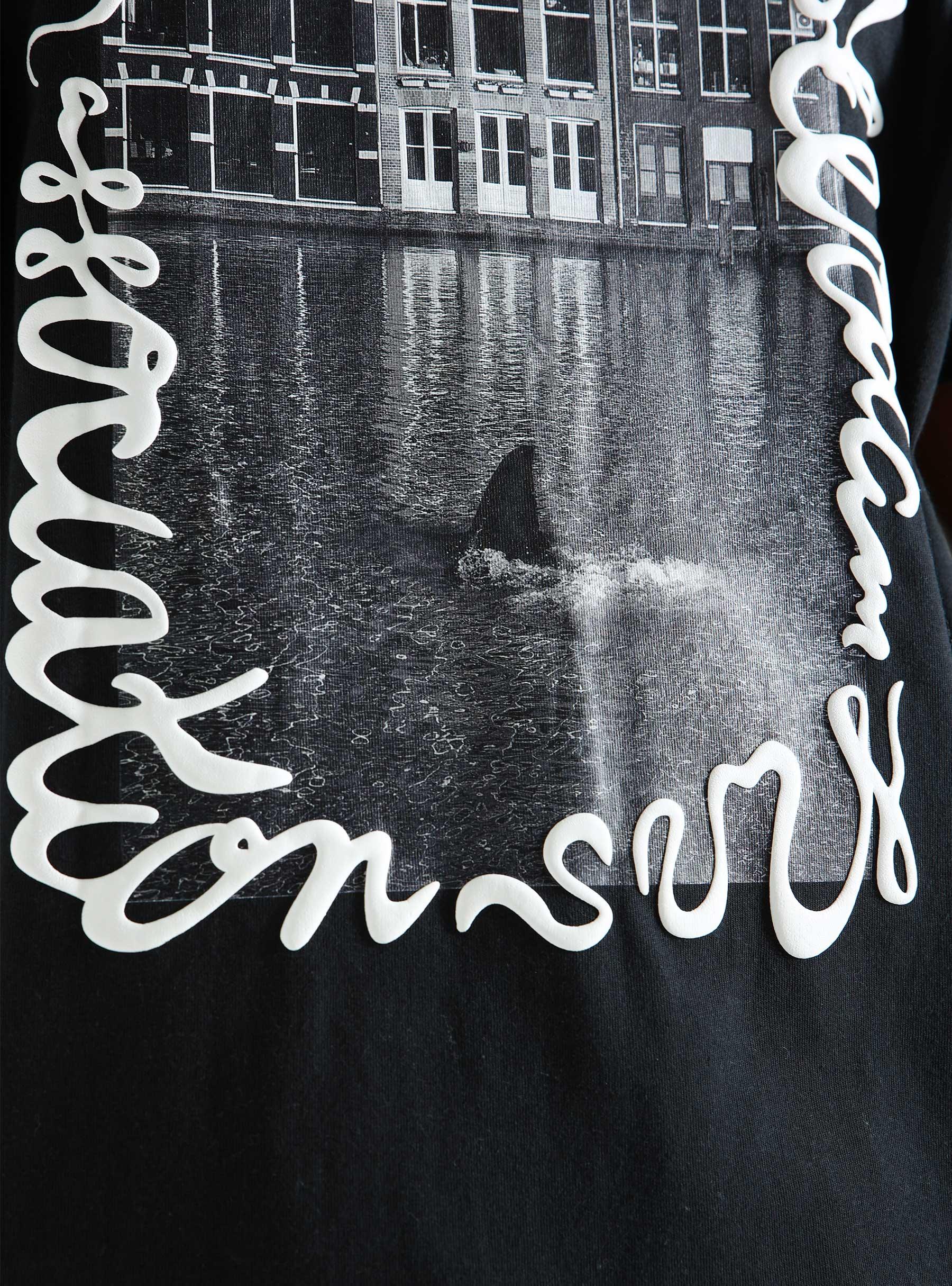 Shark T-shirt Black 2401103003